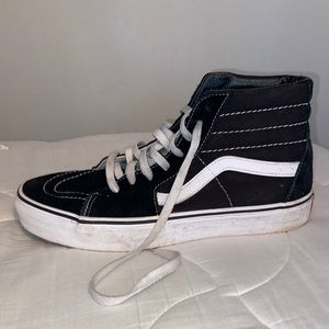 Sk8-Hi black vans